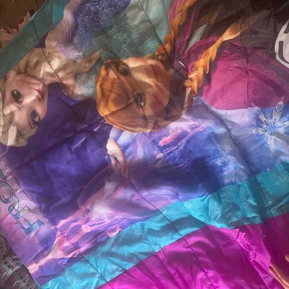 ELSA AND ANNA sleeping bag backpack. 🎒 👸 - Picture 3 of 4
